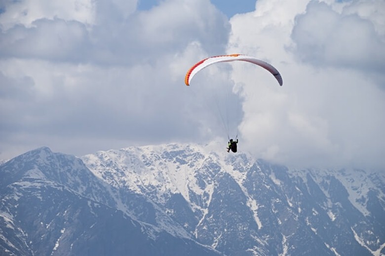 paragliding in India