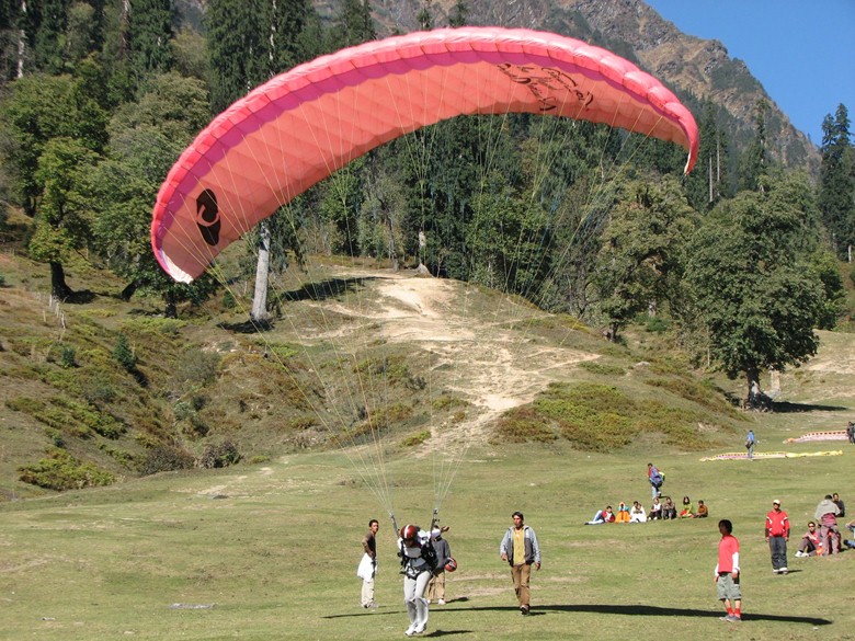 paragliding in India