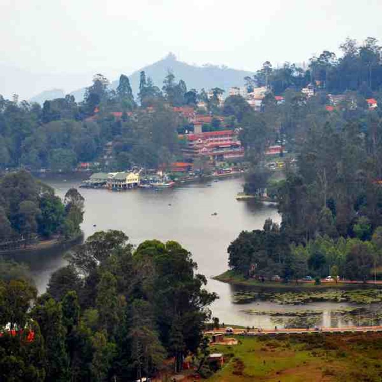 famous tourist spots in kodaikanal