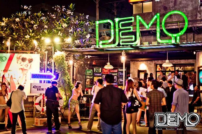 Top 10 Places to Experience Nightlife in Bangkok - Weekend Thrill