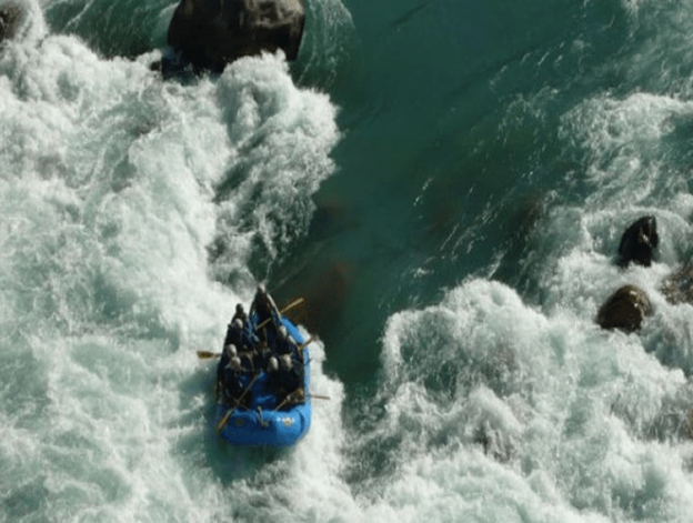 15 BEST PLACES FOR RAFTING IN INDIA